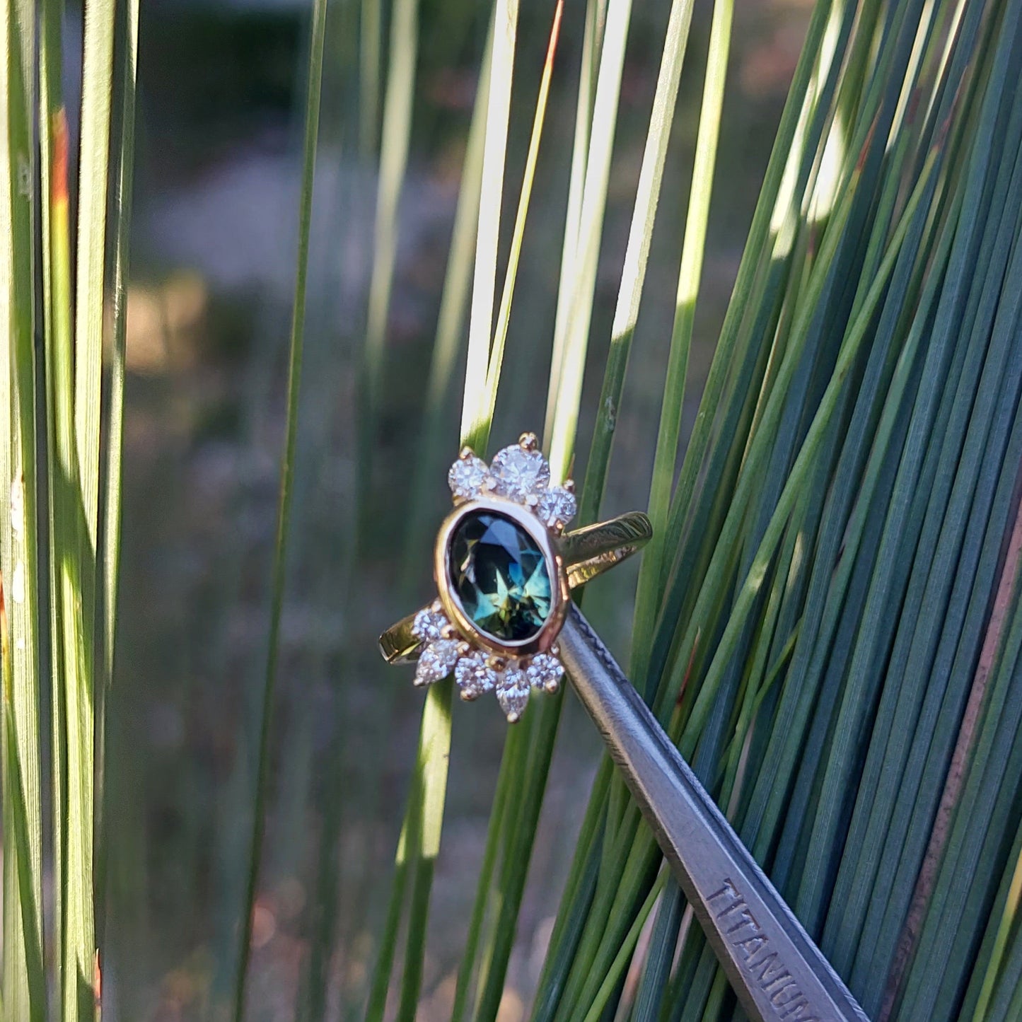 Parti Sapphire cluster ring