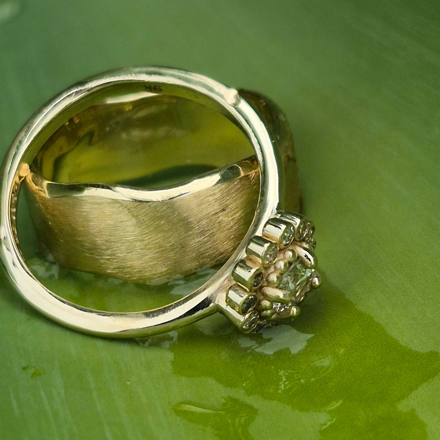 Diamond flower ring