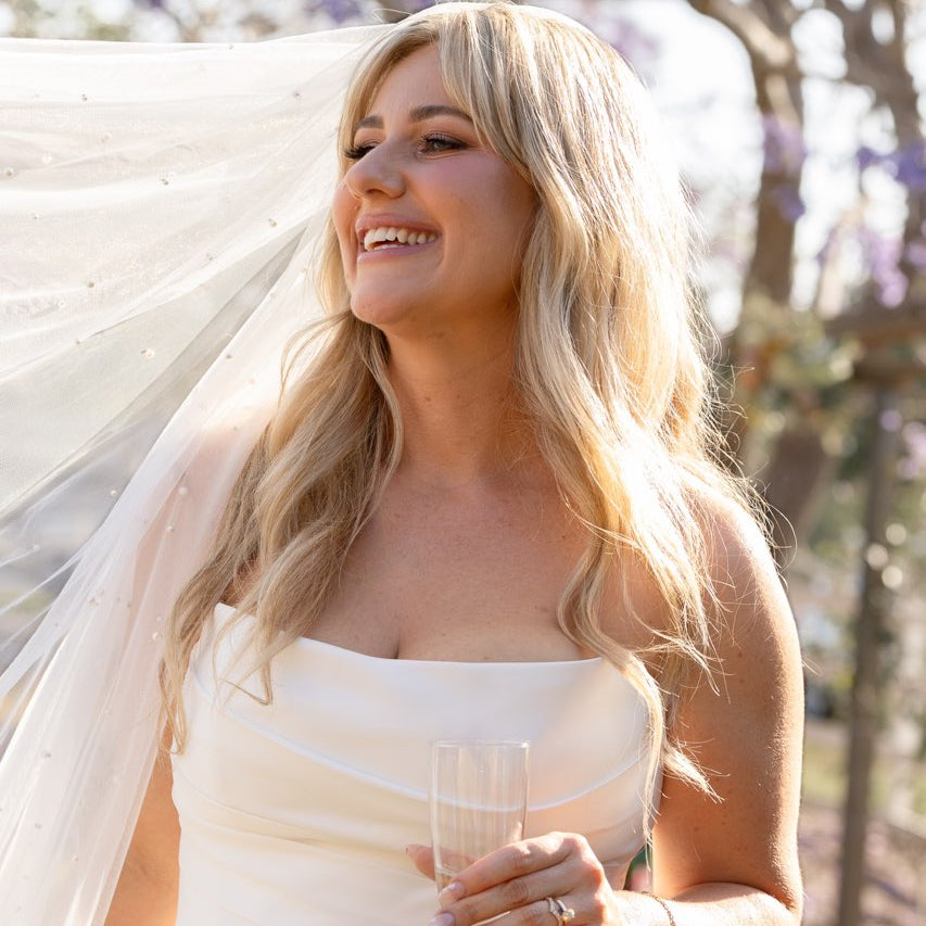 White opal and diamond wedder (Sophie)