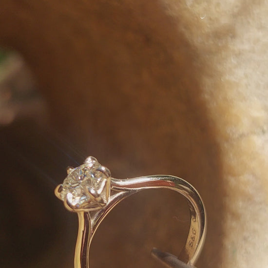 Cate' a stunning 1ct natural diamond solitaire